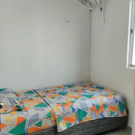 Lindo Apartamento Cerca A La Palya En Cartagena